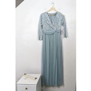 MARINA Women's Lace Scalloped Neckline Gown Sage NWT Size 6